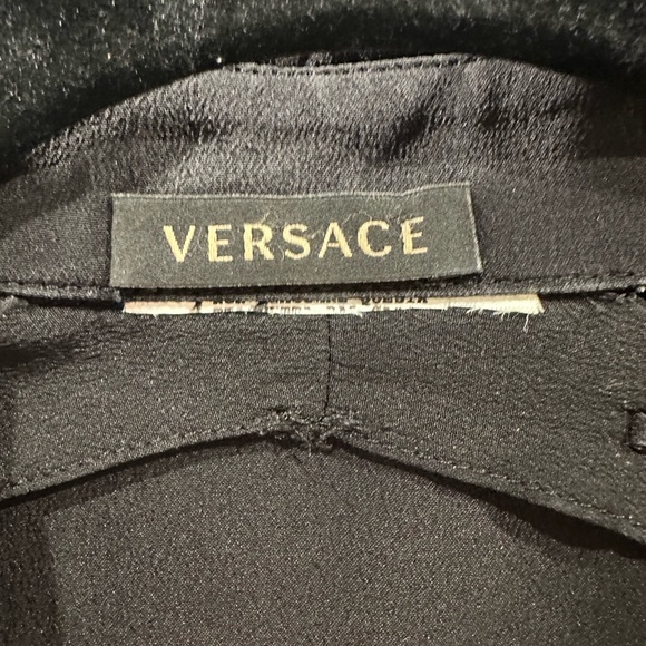 Versace sexy button down - Picture 4 of 4